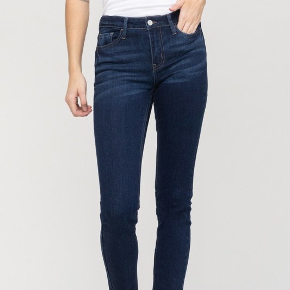 Vervet by Flying Monkey Mid Rise Dark Wash Skinny Jeans Brand New With Tags